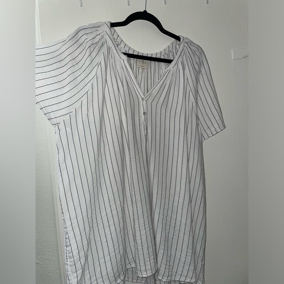 Pinstripe Top - Picture 2 of 2